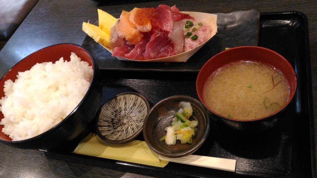 京王八王子駅周辺では居酒屋けいの家のランチの和食の定食がおいしいのでおすすめ 食べ歩き情報 のりのり発信