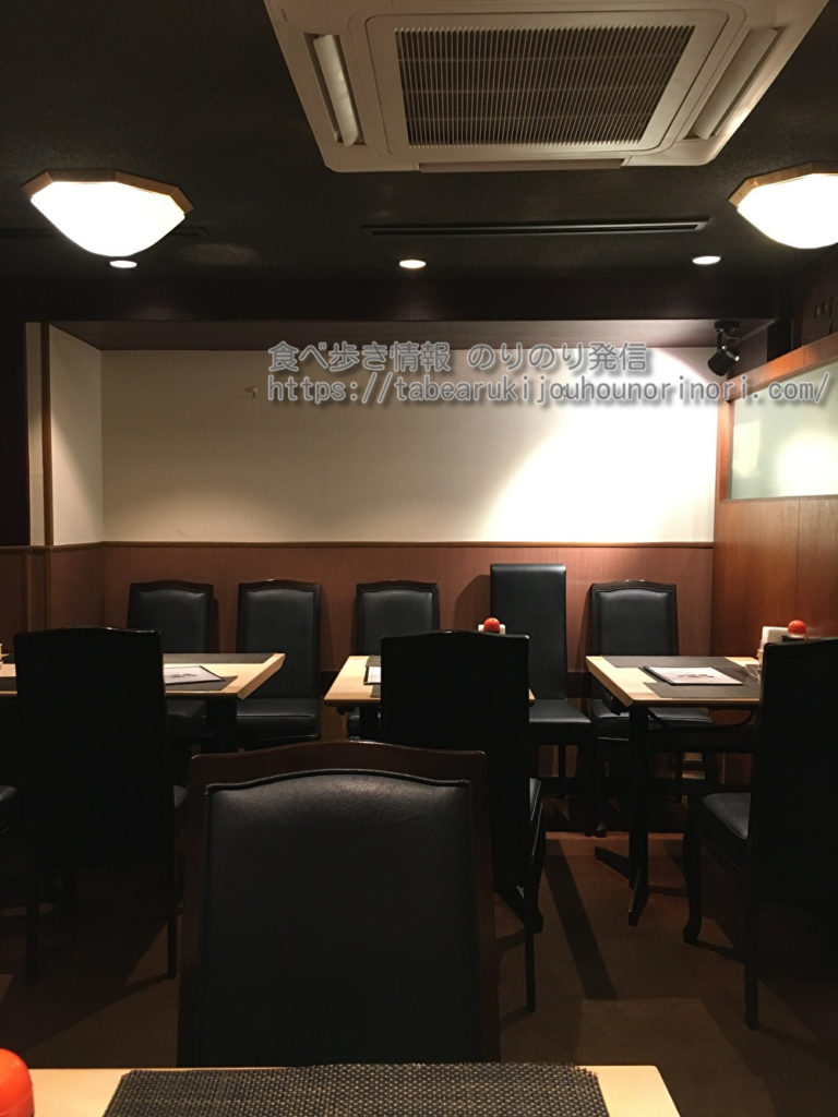 新宿西口でゆっくりと落ち着いて会話しながらランチが食べられる場所